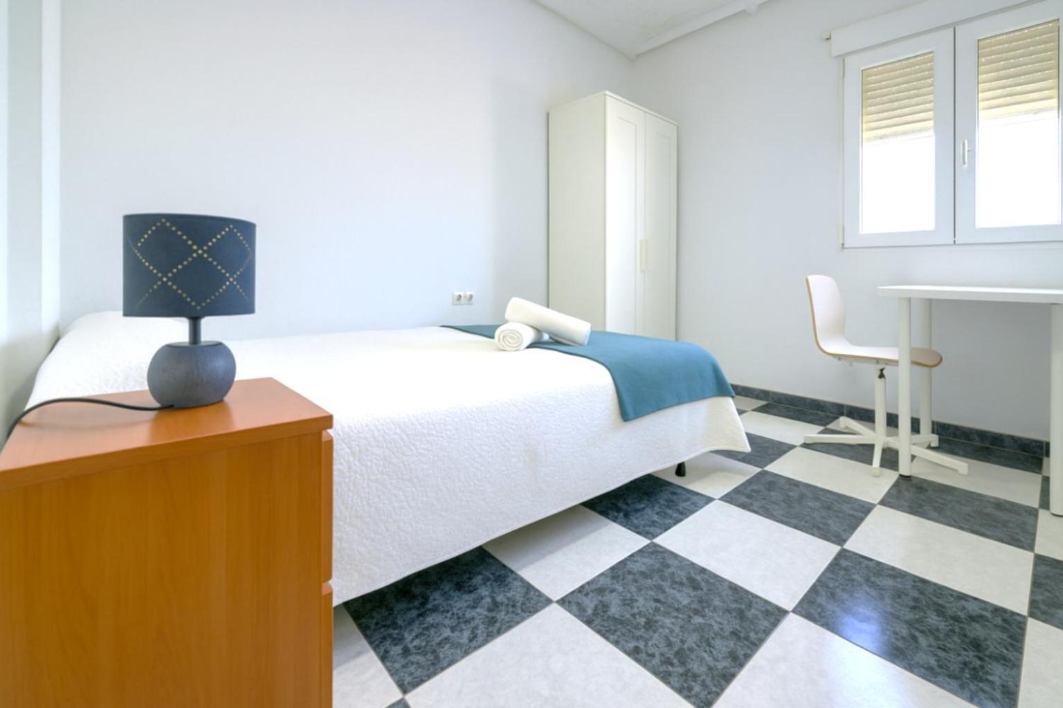 Apartamento Martinez Campos - Playa La Caleta Кадис Экстерьер фото
